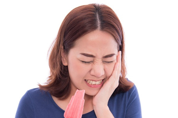 Cách bảo vệ răng không bị ê buốt hiệu quả